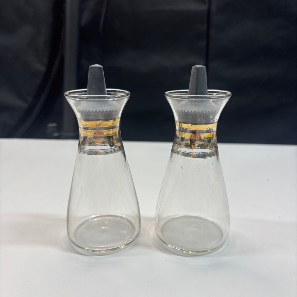 vintage Pyrex glass salt and pepper shakers
